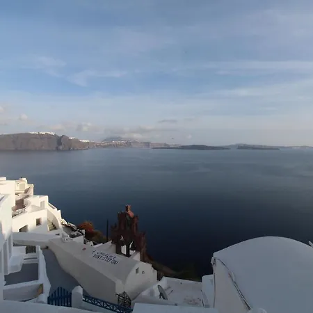 Astrea Notus Dome House *