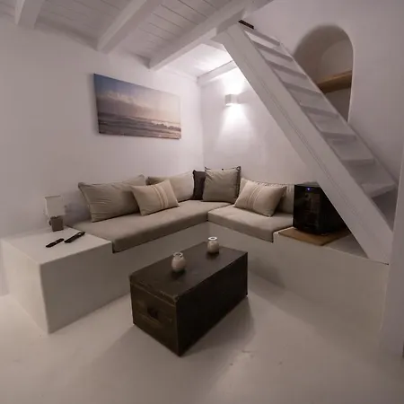 Astrea Notus Dome House *