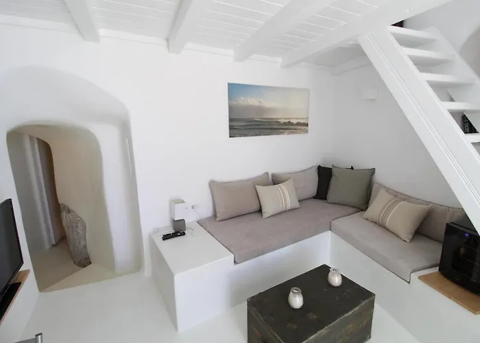 Astrea Notus Dome House