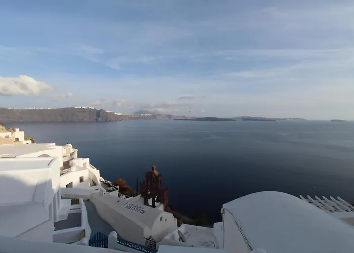 Astrea Notus Dome House *