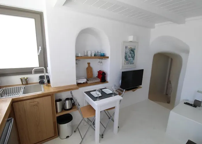 Astrea Notus Dome House