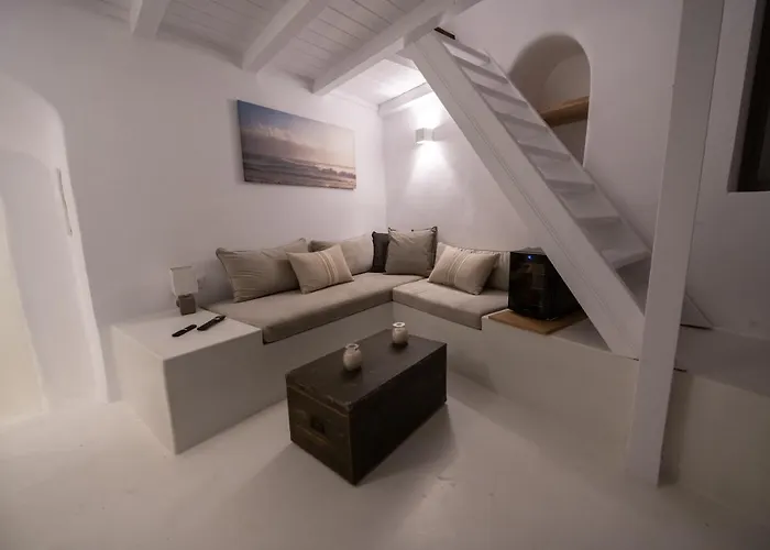 Astrea Notus Dome House *