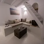 Astrea Notus Dome House *